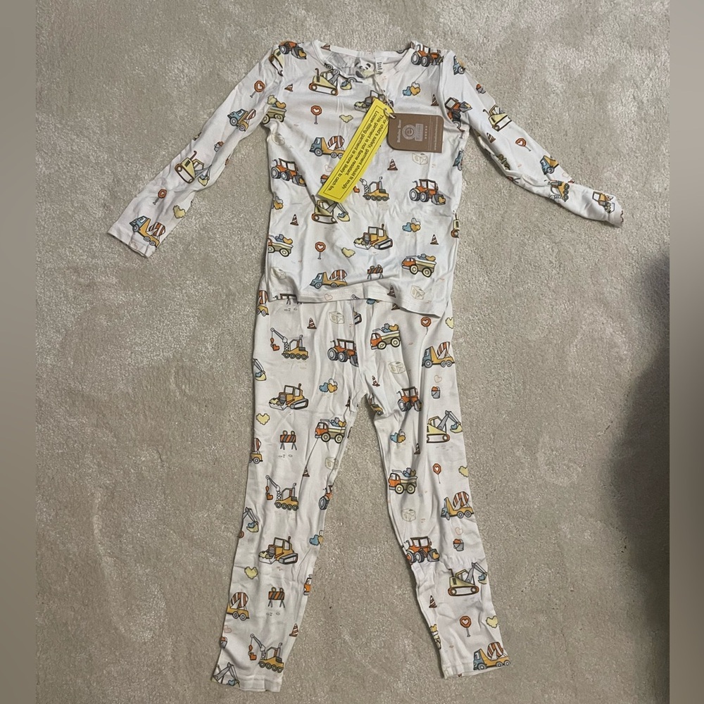 NWT Bellabubear boys Jammie’s 5t